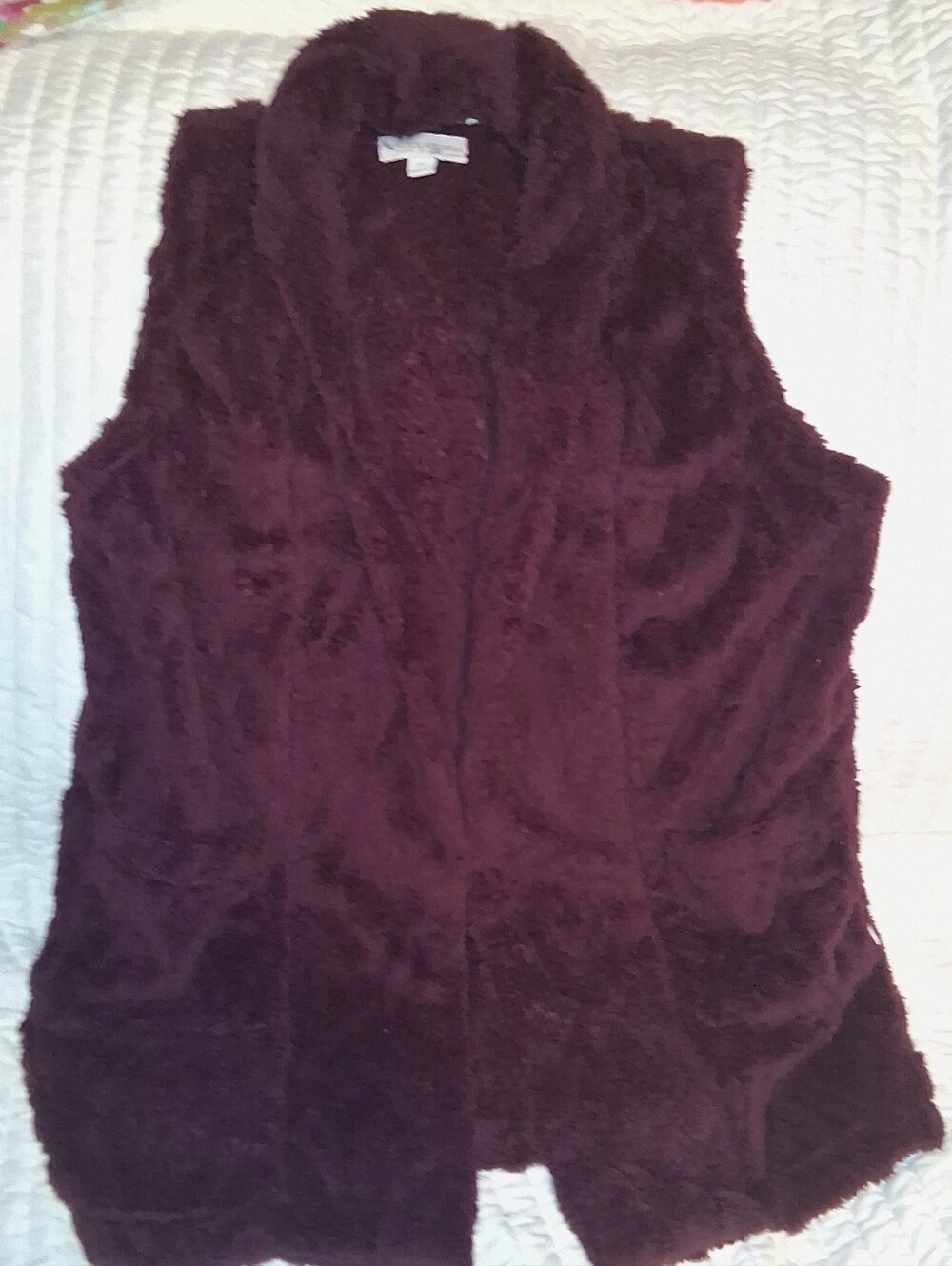 Koolaburra By UGG Ladies MEDIUM SIZE Purple Plush Sleeveless Vest  Super Squishy